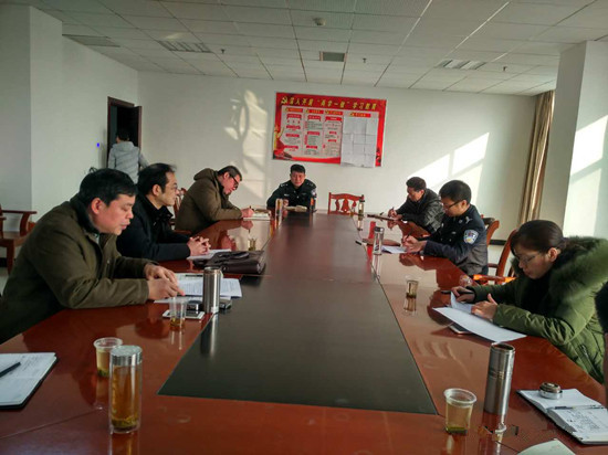 打击拒执犯罪联席会议现场.jpg